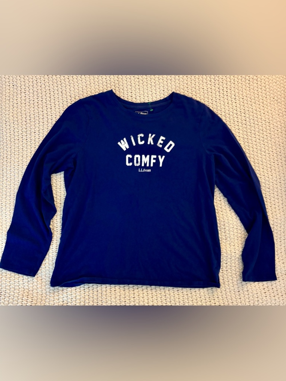 NWOT L.L. Bean Women’s Navy Long Sleeve 'Wicked Comfy' Tee Size M
